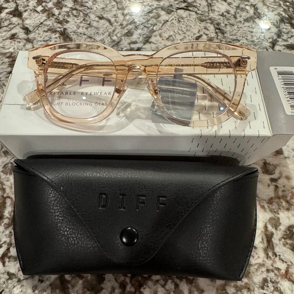 Diff Eyewear brand new